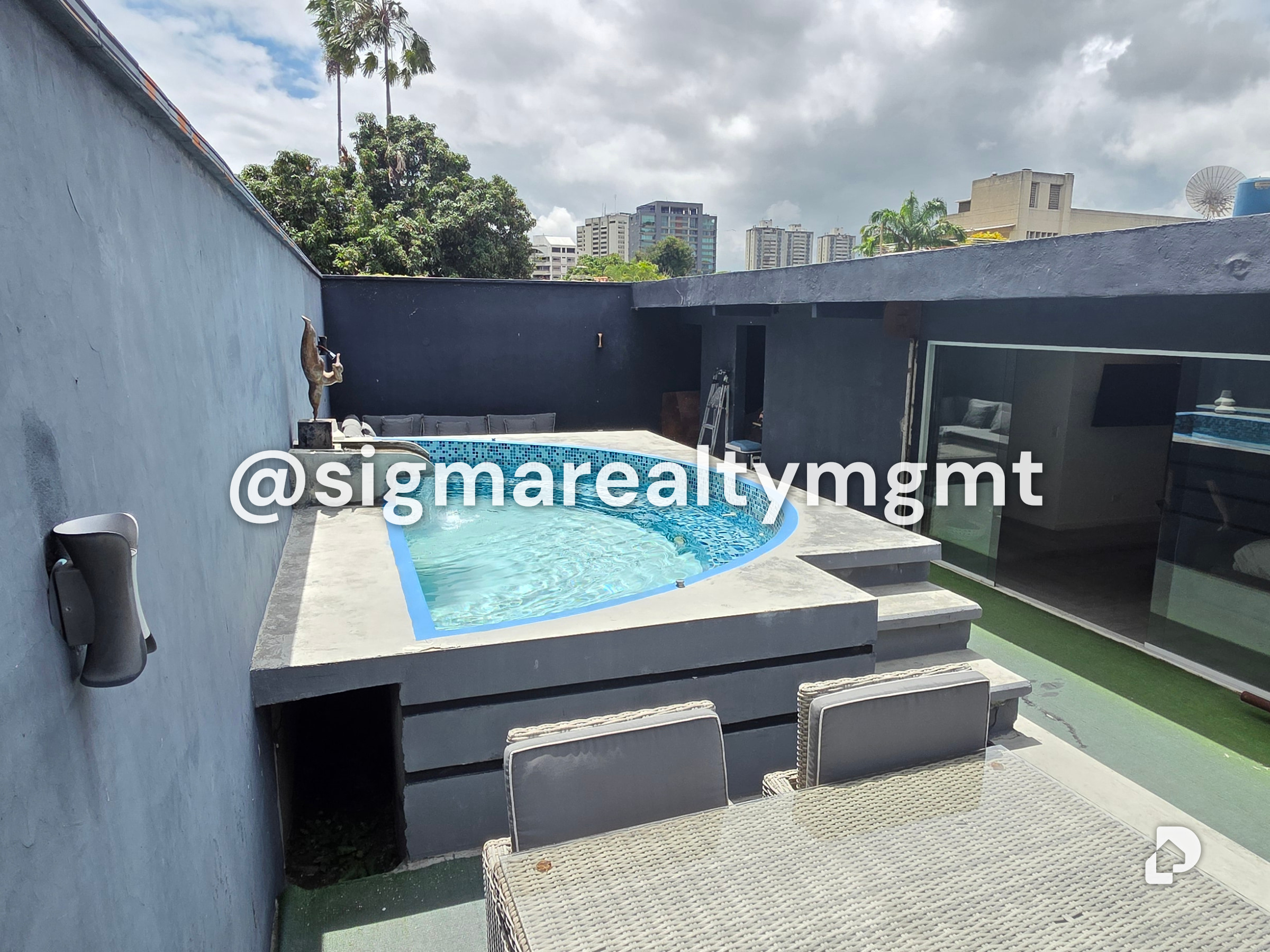 Casa en Santa Eduvigis, Caracas – 24
