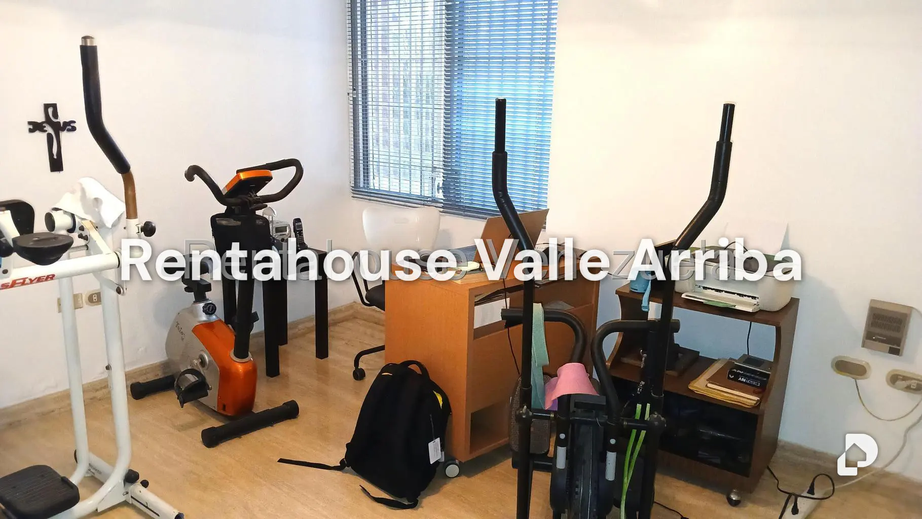 Apartamento en Las Esmeraldas, Caracas – 28