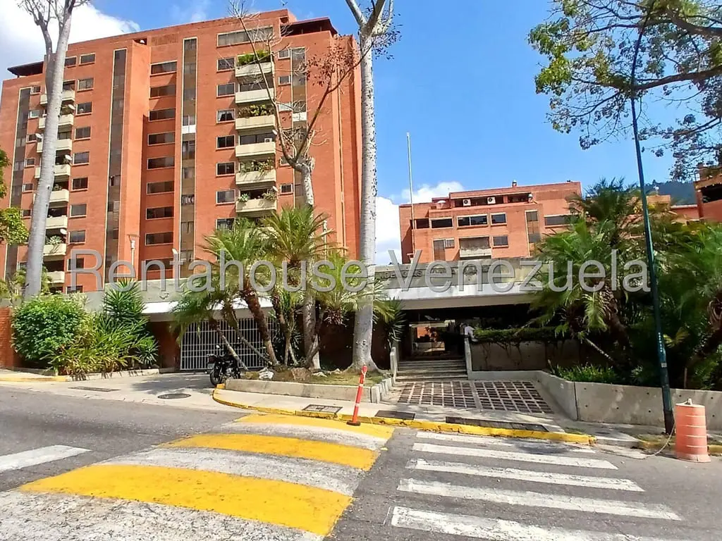 Apartamento en Las Esmeraldas, Caracas - 1