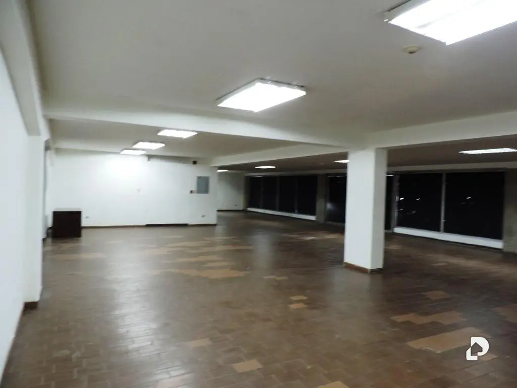 Edificio en La Urbina, Caracas – 6