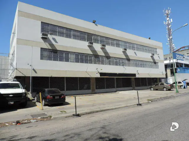 Edificio en La Urbina, Caracas – 1