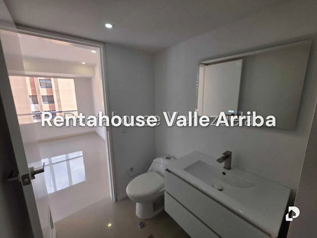 Apartamento en Campo Alegre, Caracas – 23