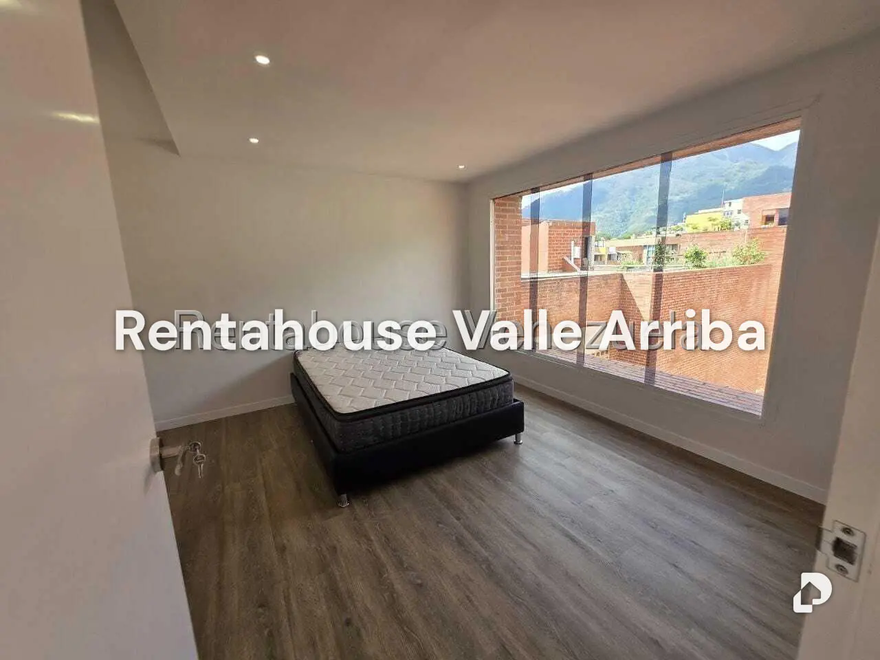 Apartamento en Campo Alegre, Caracas – 28