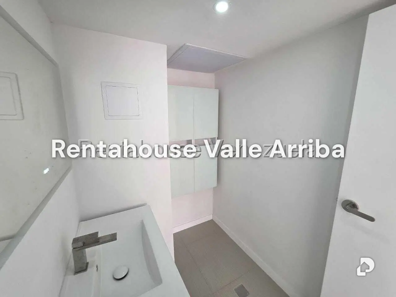 Apartamento en Campo Alegre, Caracas – 22