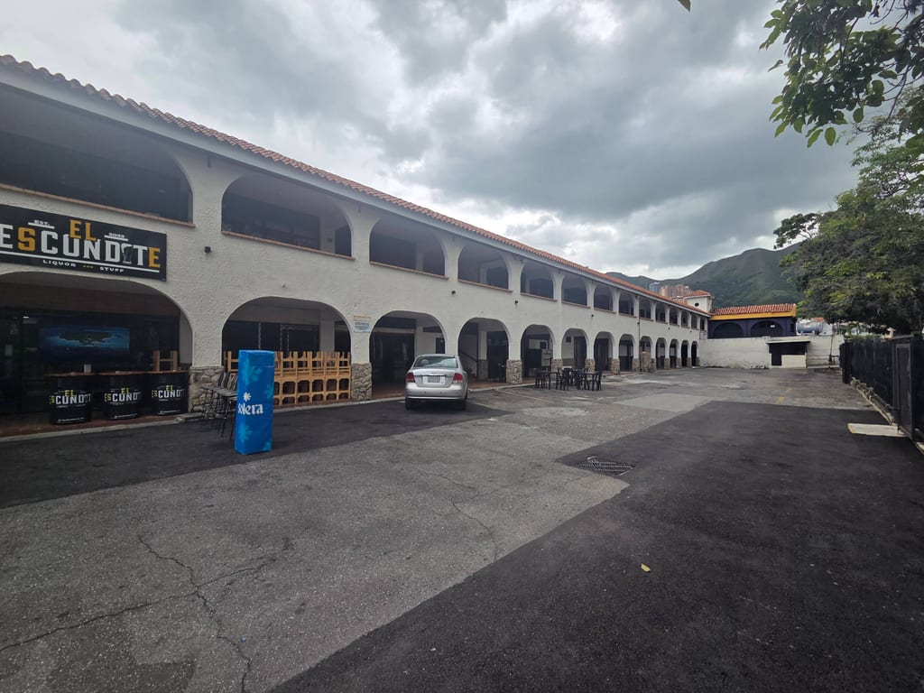 Commercial space in El Parral, Valencia - 1
