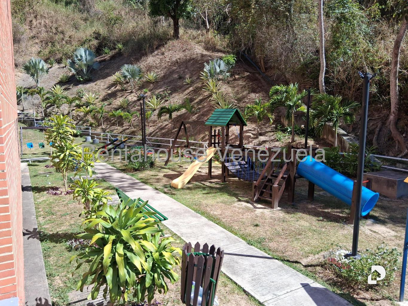 Apartamento en Colinas de La Tahona, Caracas – 16