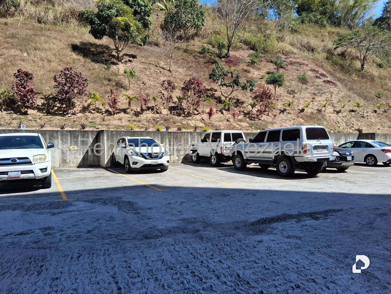 Apartamento en Colinas de La Tahona, Caracas – 18