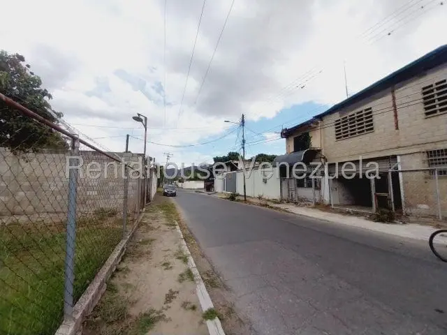 Warehouse in Guacara - 1
