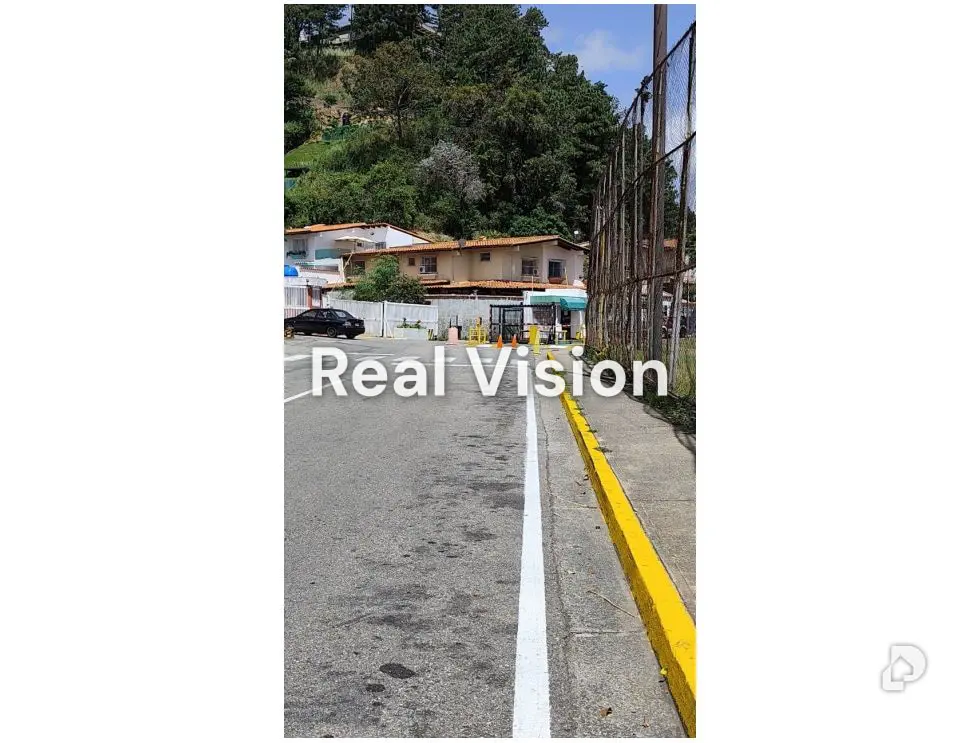 Casa en Alto Prado, Caracas – 26