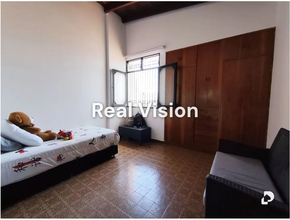 Casa en Alto Prado, Caracas – 20