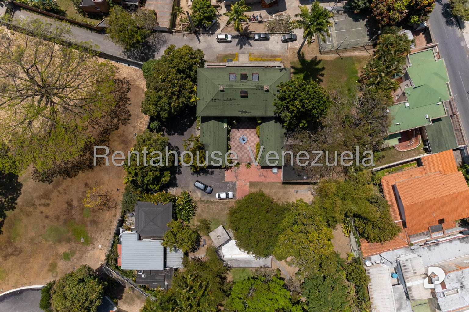 Casa en Country Club, Caracas – 9