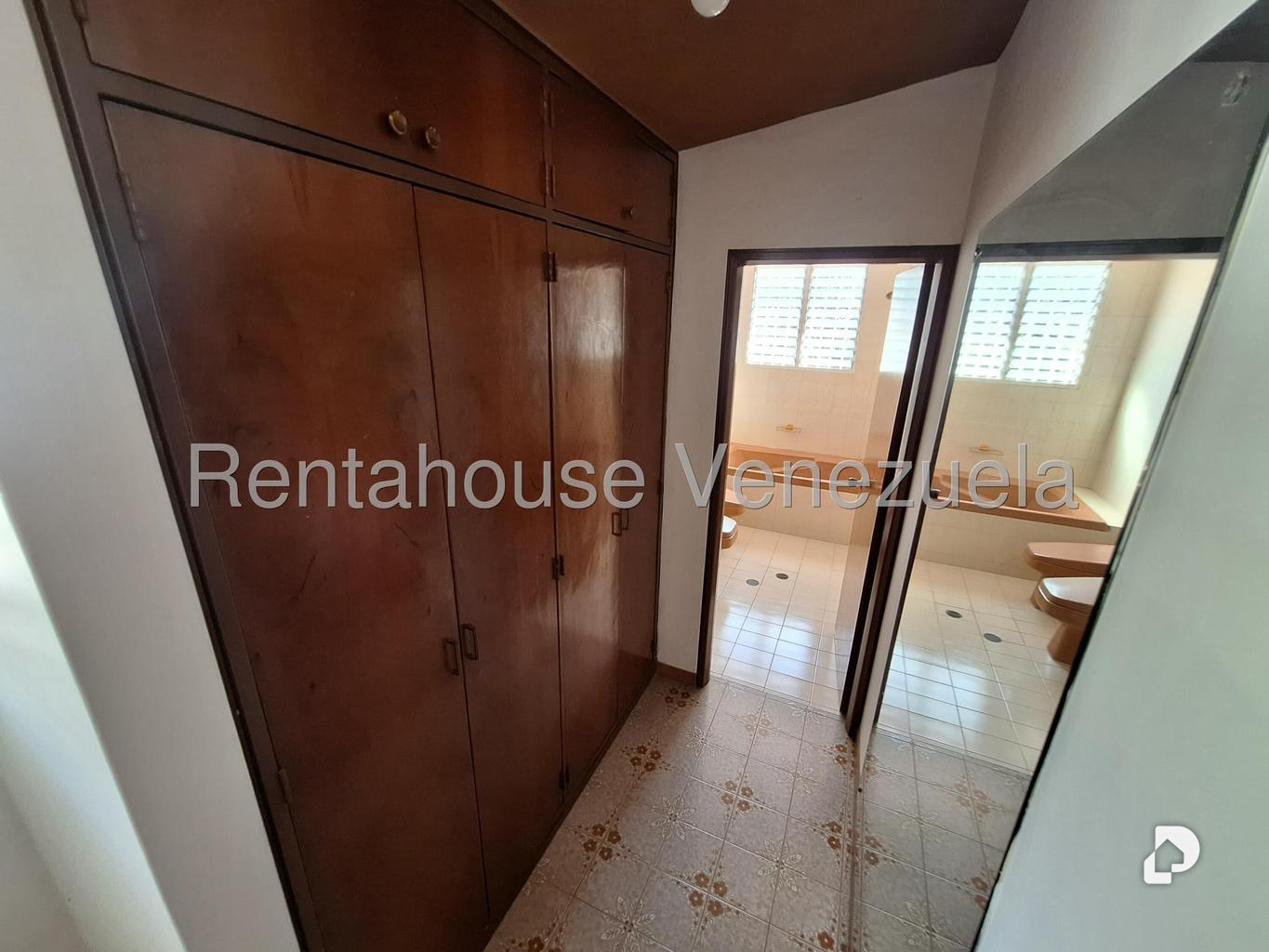 Casa en Macaracuay, Caracas – 14