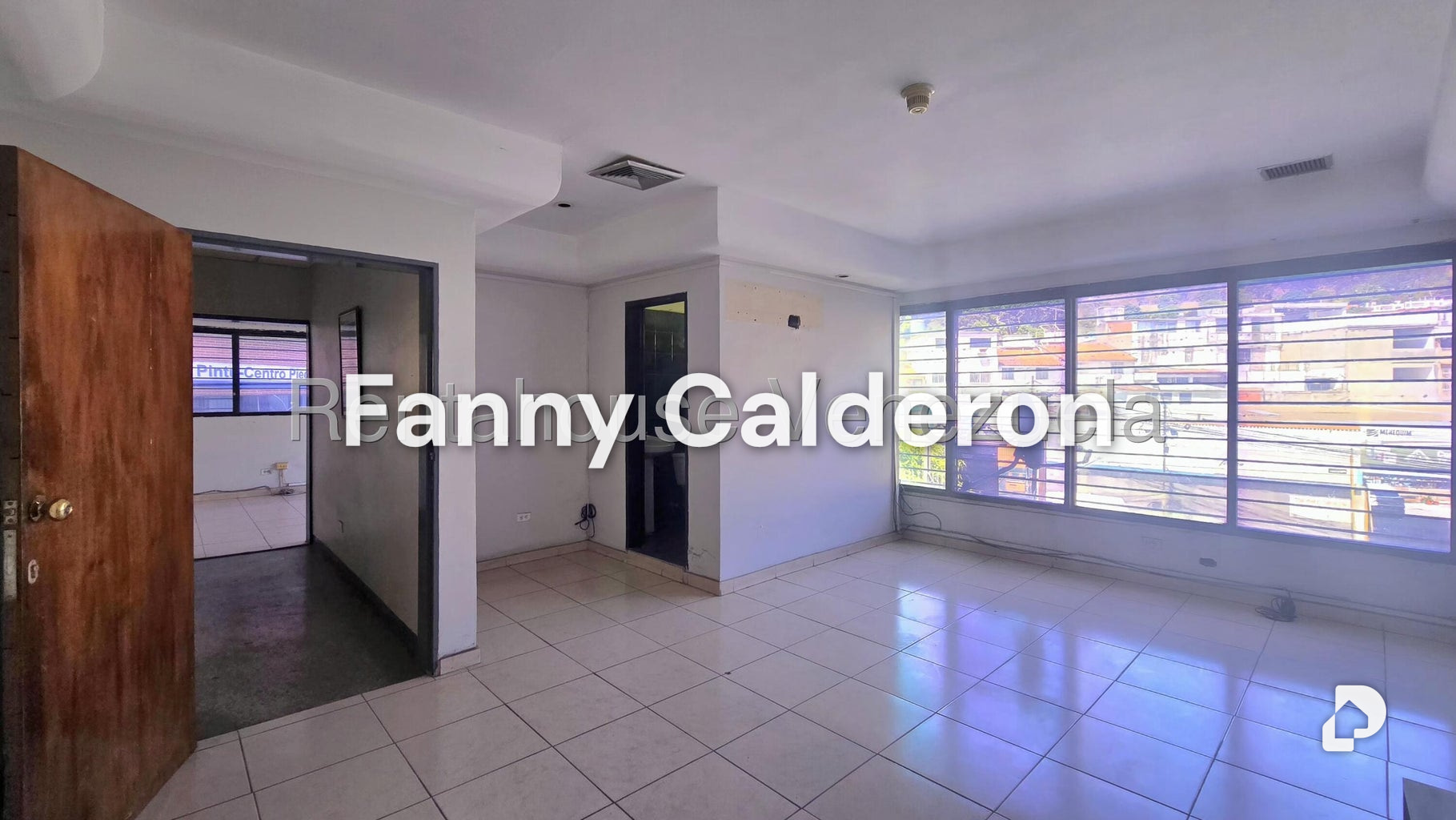 Local comercial en Piedra Azul, Caracas – 25