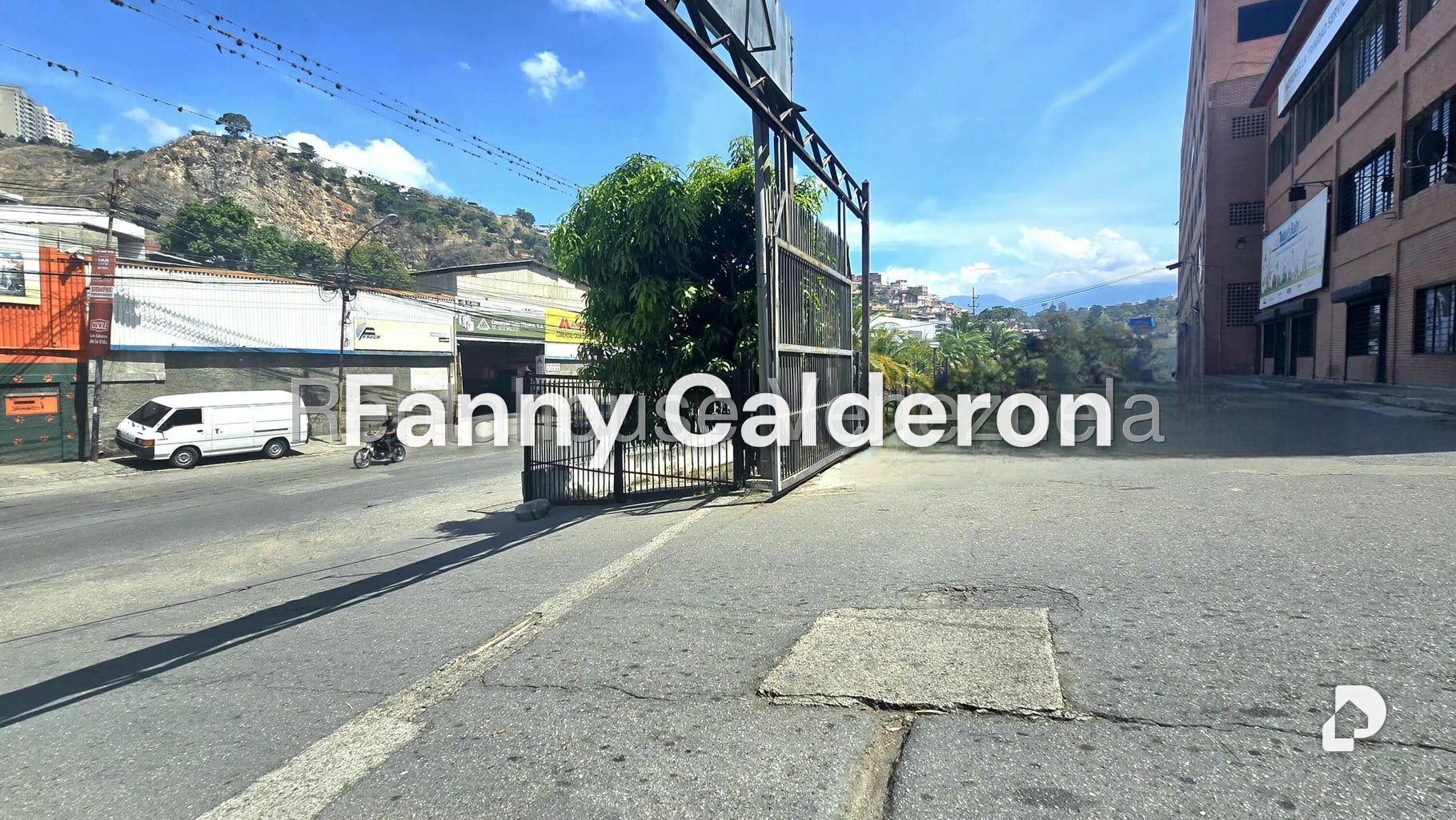 Local comercial en Piedra Azul, Caracas – 26