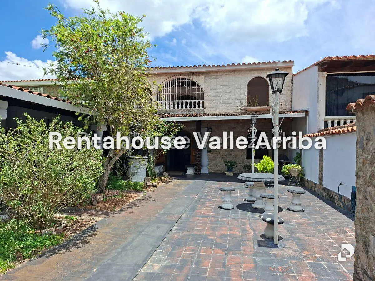 Casa en La Rosaleda, San Antonio de Los Altos – 3
