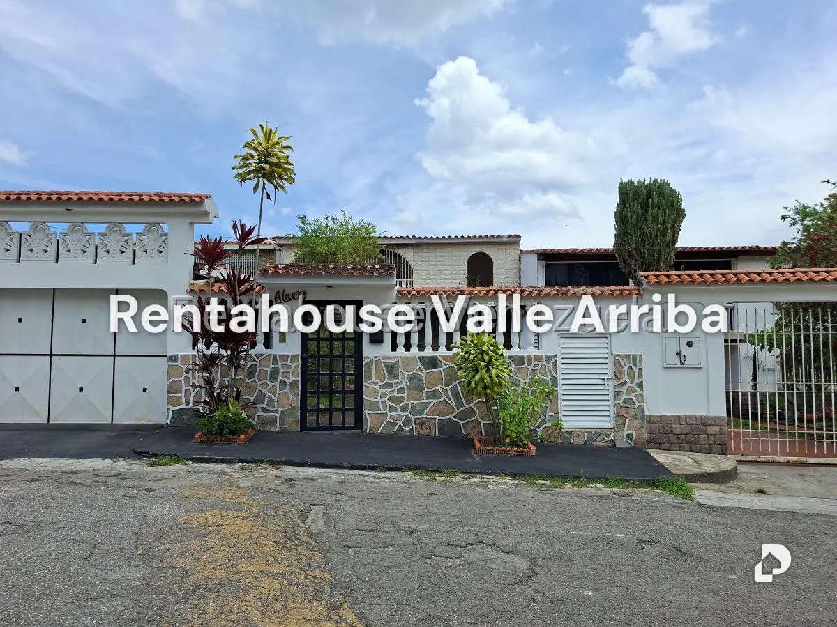 Casa en La Rosaleda, San Antonio de Los Altos – 2