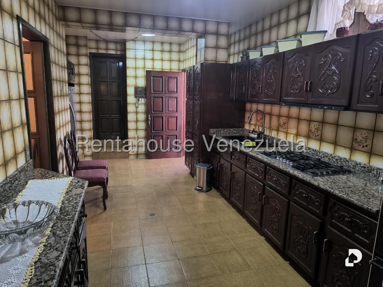 Casa en El Marqués, Caracas – 28