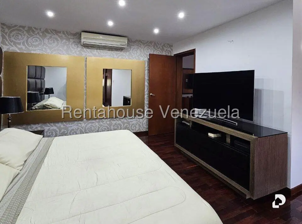 Casa en Prados del Este, Caracas – 21