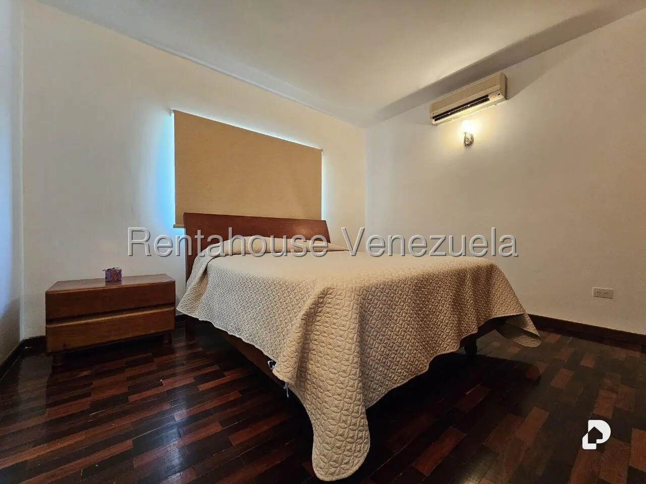 Casa en Prados del Este, Caracas – 28