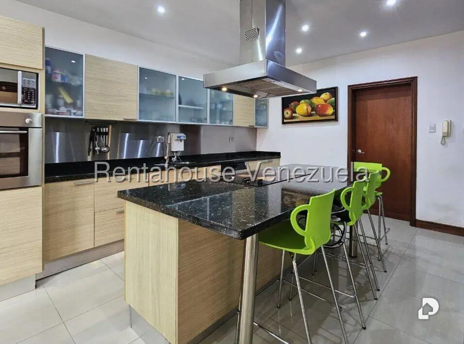 Casa en Prados del Este, Caracas – 12