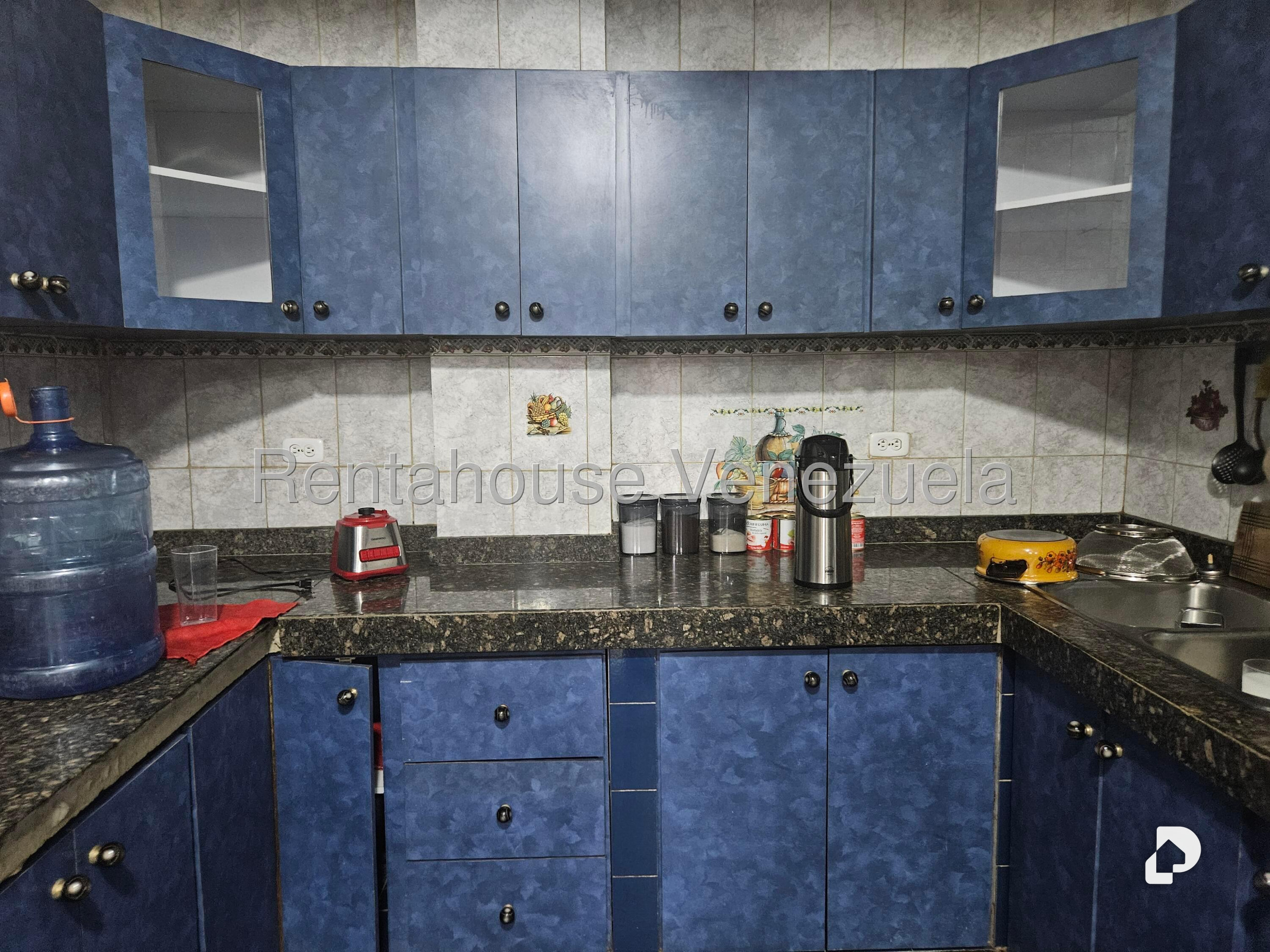 Local comercial en San Agustin del Norte, Caracas – 12