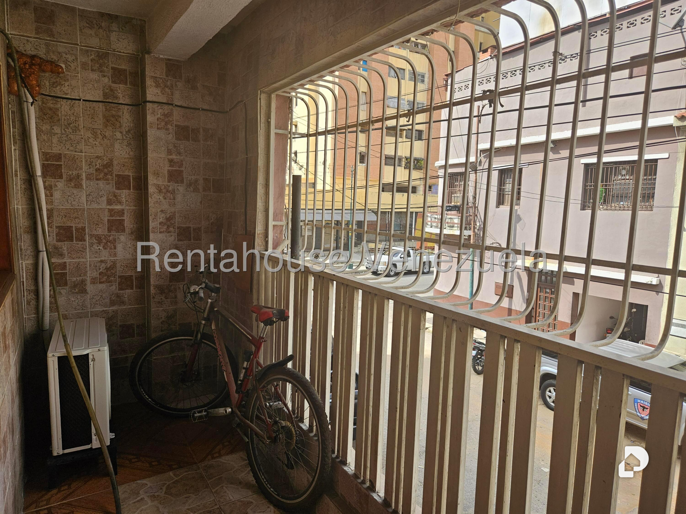 Local comercial en San Agustin del Norte, Caracas – 23