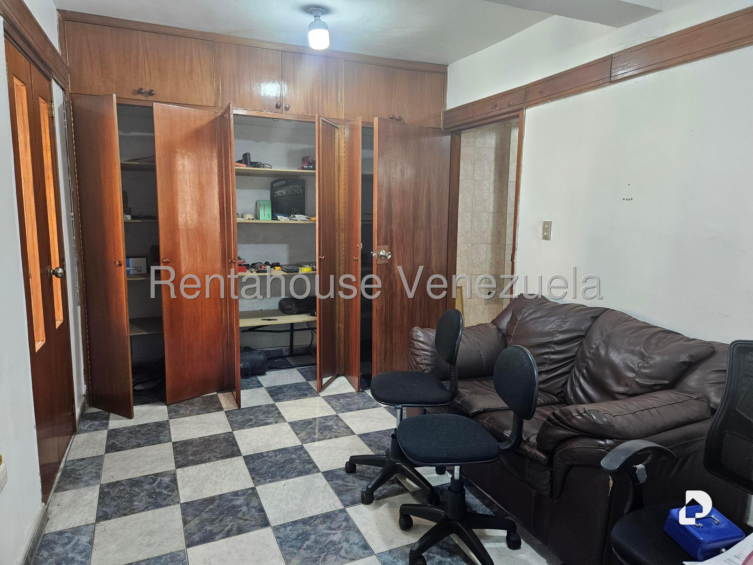 Local comercial en San Agustin del Norte, Caracas – 22