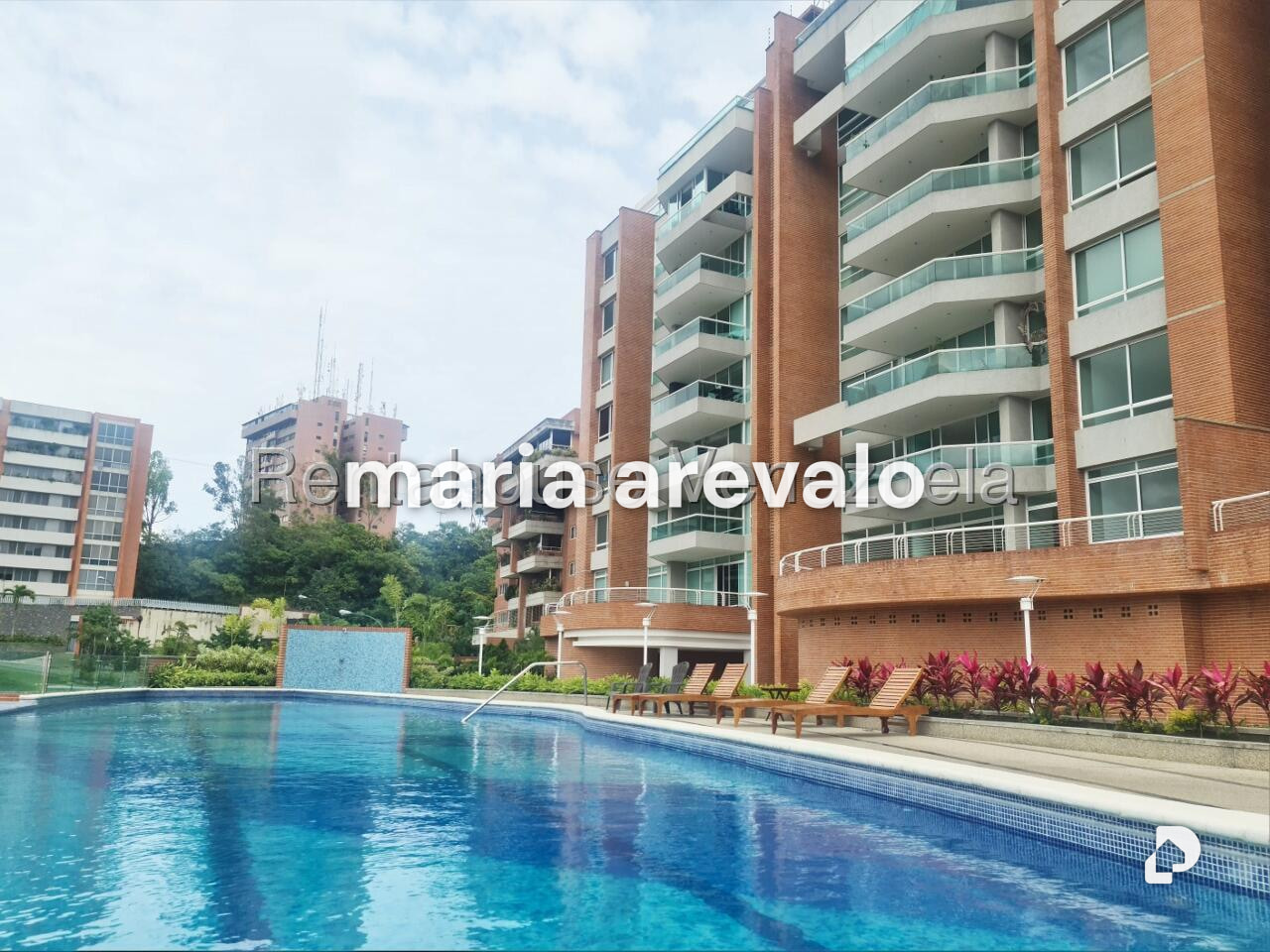Apartment in Colinas de Valle Arriba / Mirador de Los Campitos, Caracas – 1