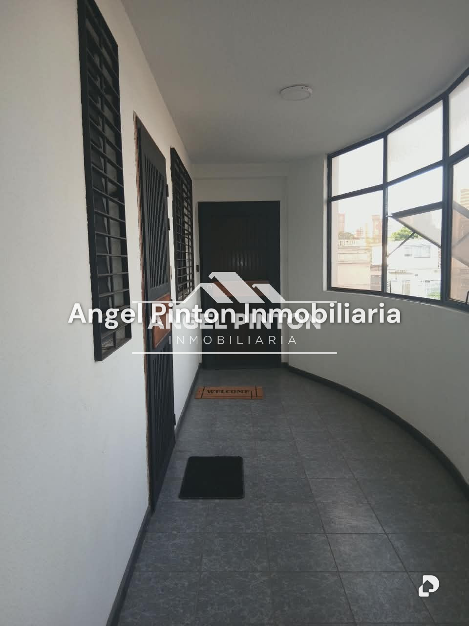 Apartamento en Avenida San Martín, Maracaibo – 13