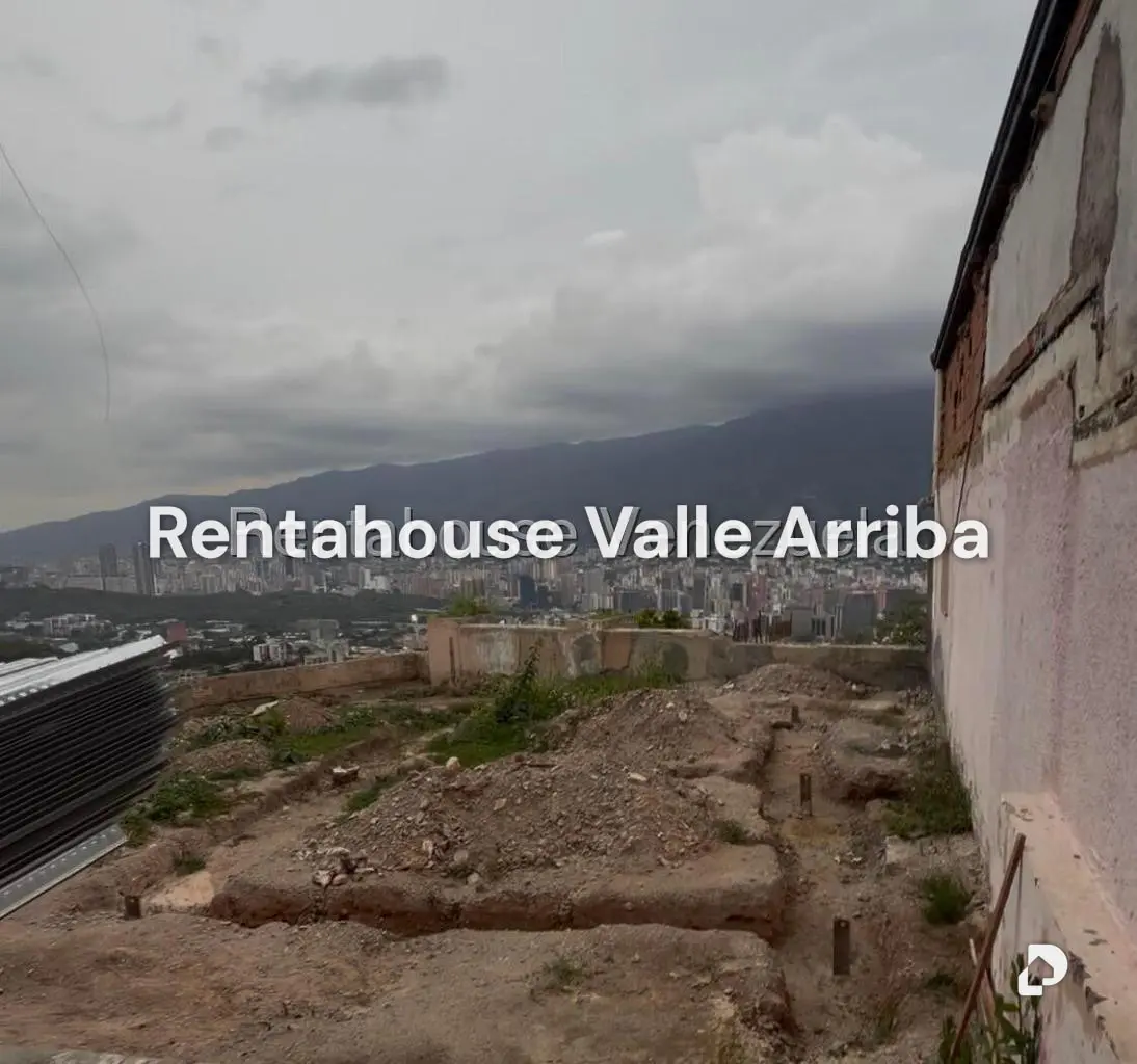 Terreno en Colinas de Bello Monte, Caracas – 11