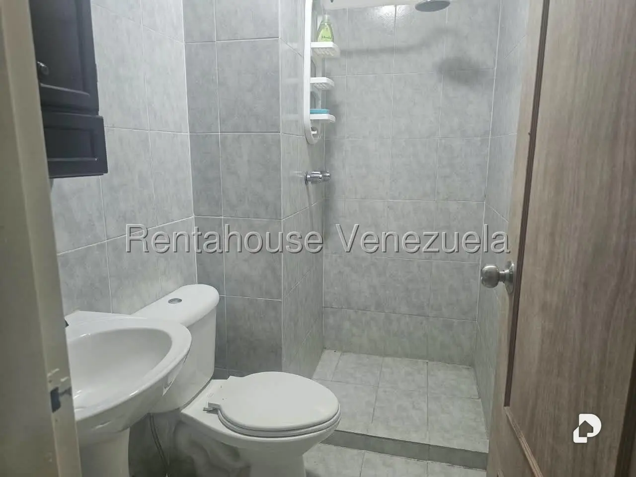 Apartamento en Colinas de La Tahona, Caracas – 18