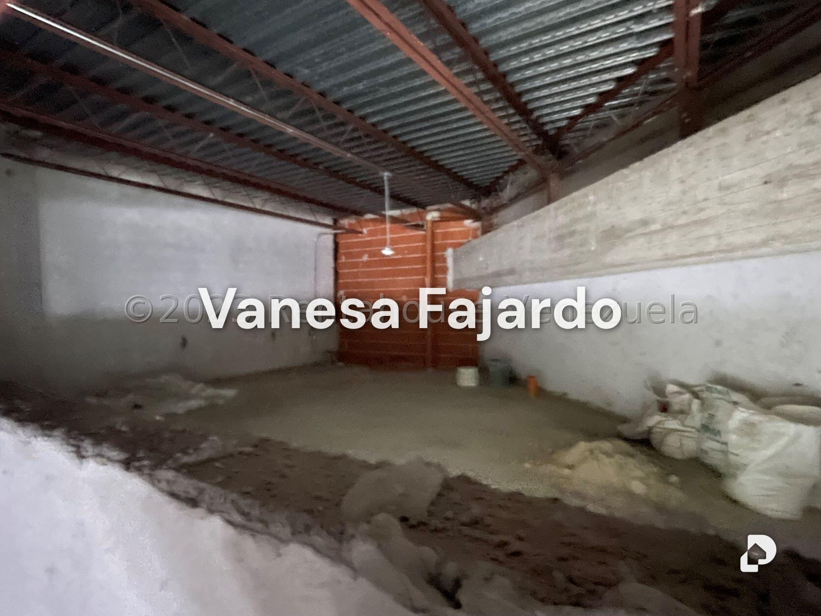 Oficina en Municipio Carrizal, Carrizal – 28