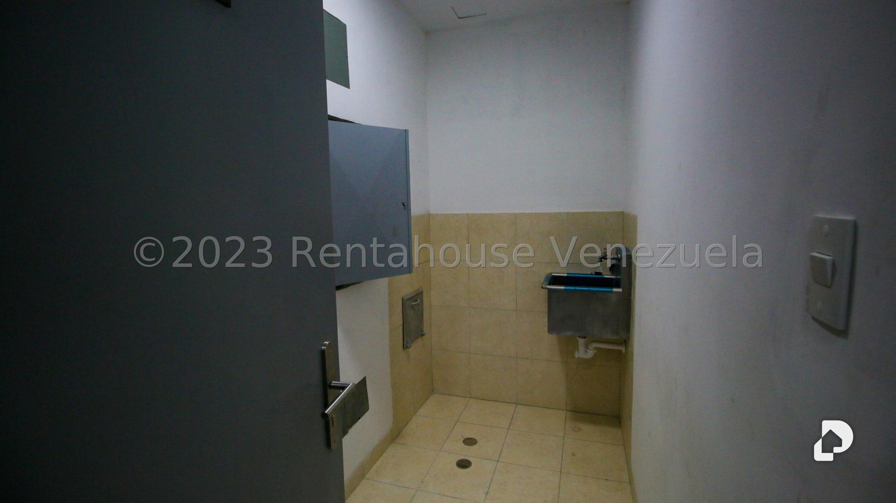 Oficina en Las Mercedes, Caracas