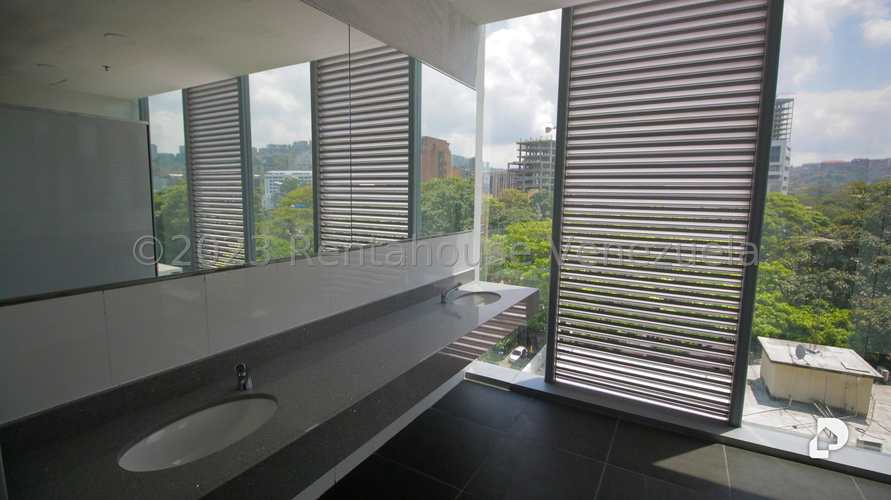 Oficina en Las Mercedes, Caracas