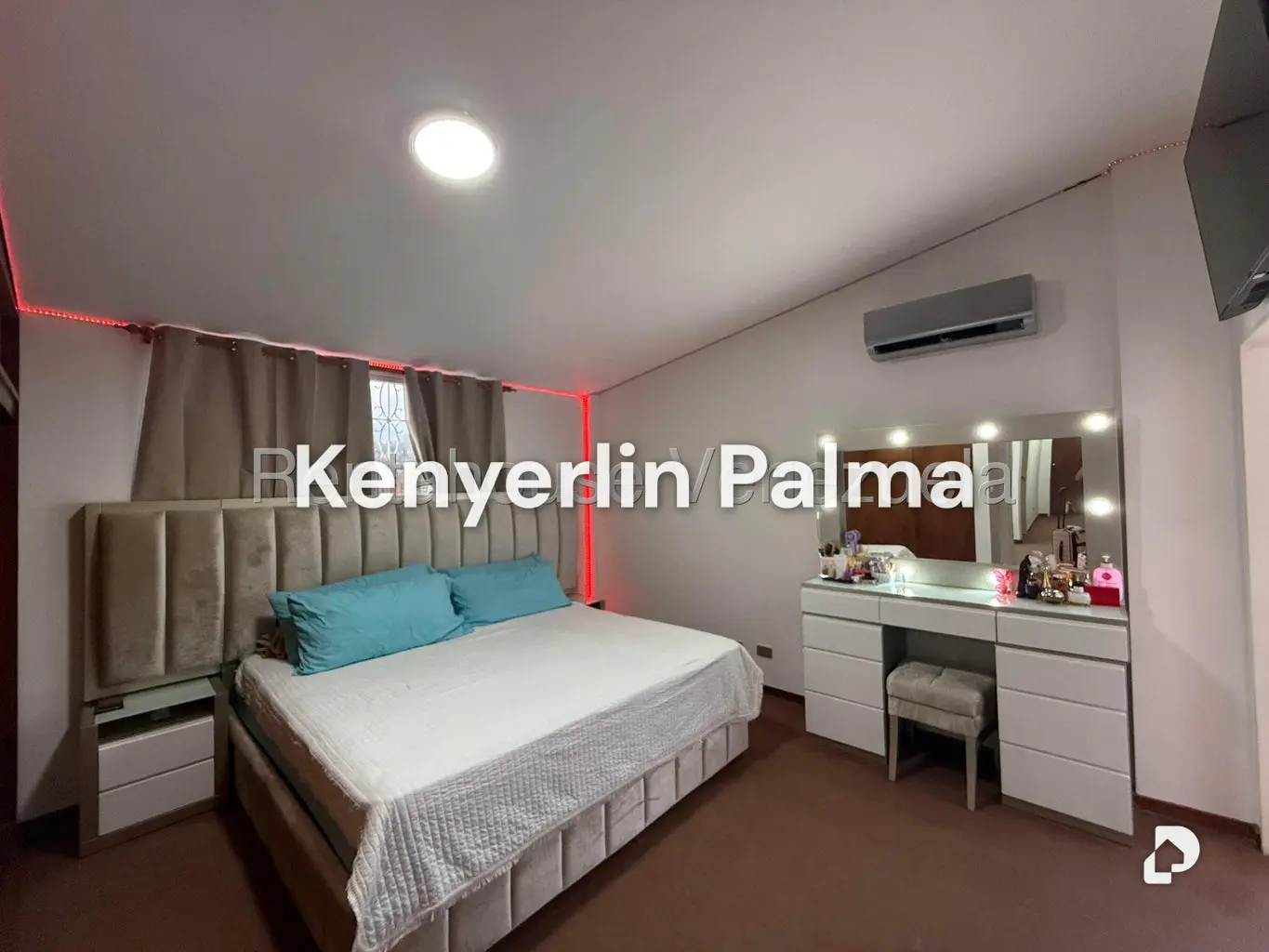 House in La Boyera, Caracas – 16