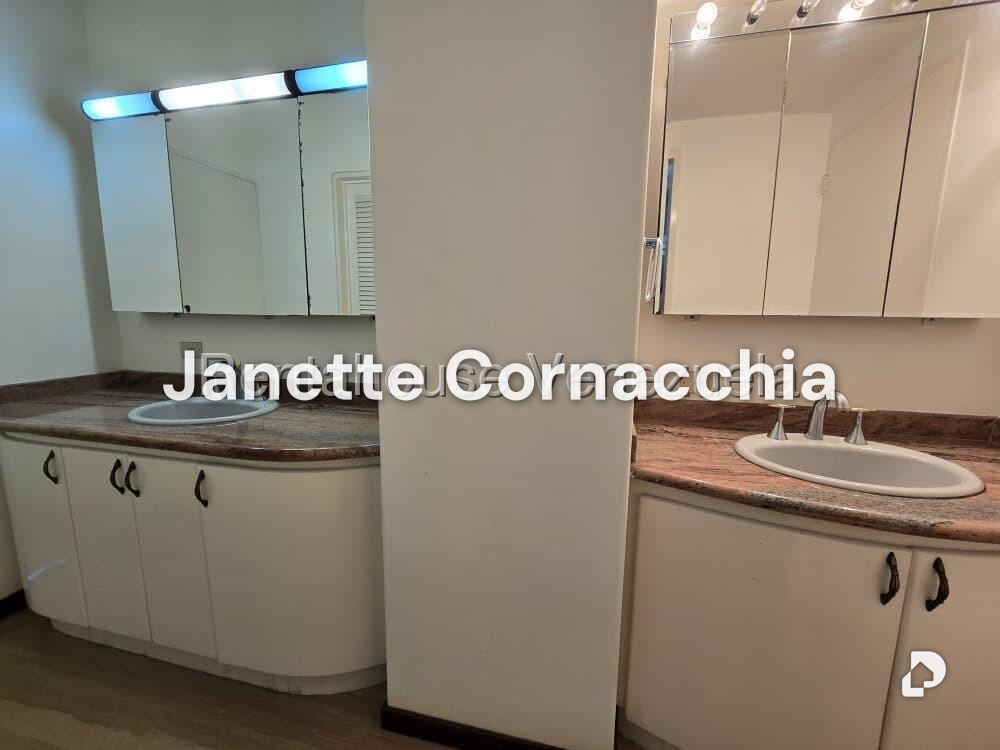Apartamento en Cumbres de Curumo, Caracas – 22
