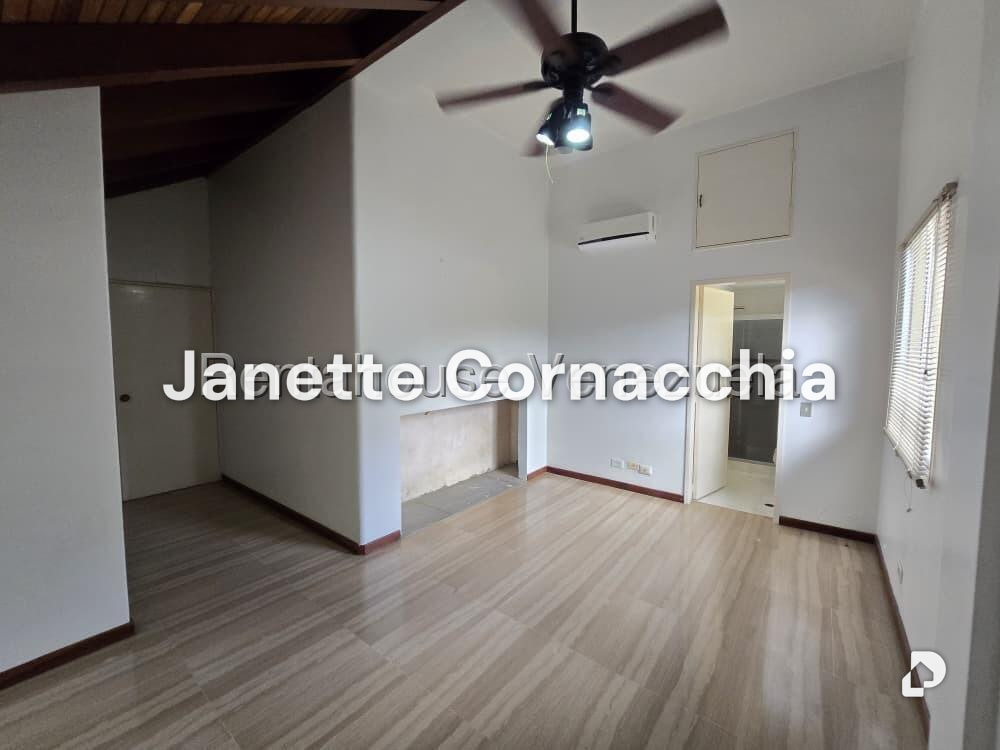 Apartamento en Cumbres de Curumo, Caracas – 28