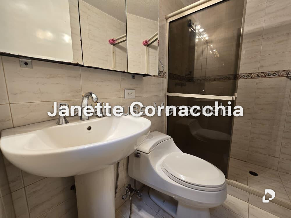 Apartamento en Cumbres de Curumo, Caracas – 27