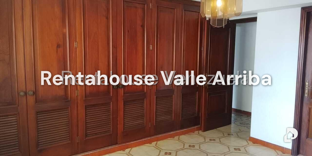 Apartamento en La Florida, Caracas – 11