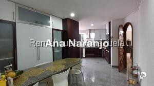Casa en Prados del Este, Caracas – 10