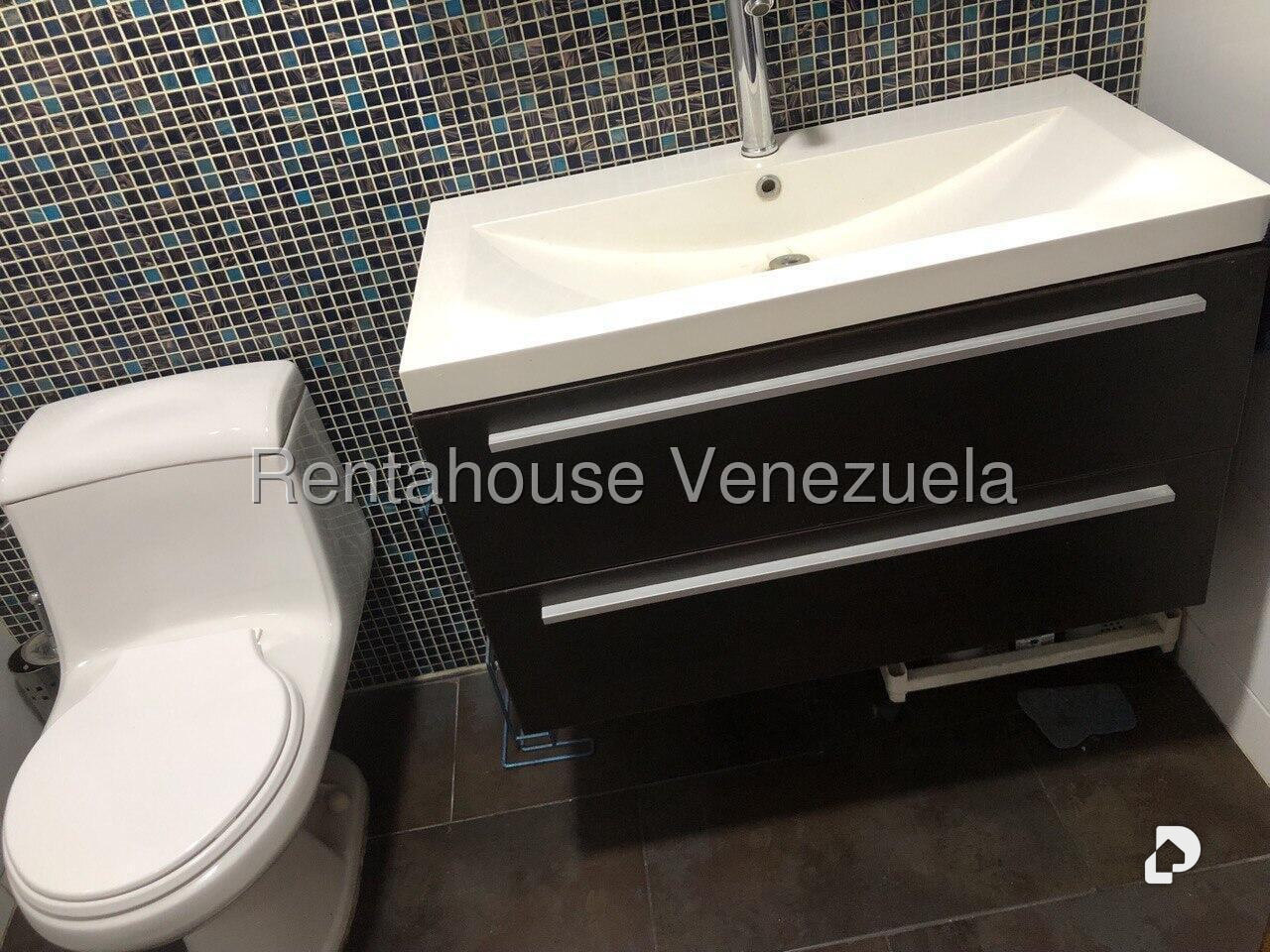 Casa en El Llanito, Caracas – 13