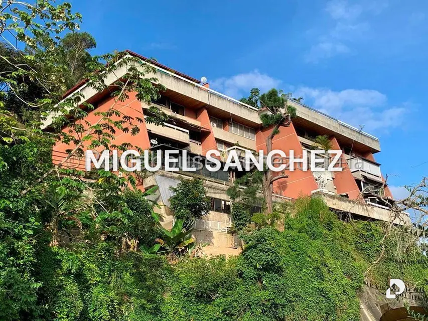 Apartamento en Los Naranjos, Caracas – 1