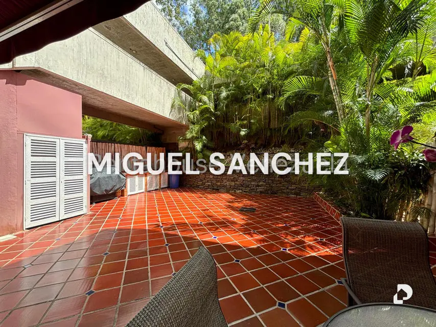 Apartamento en Los Naranjos, Caracas – 28