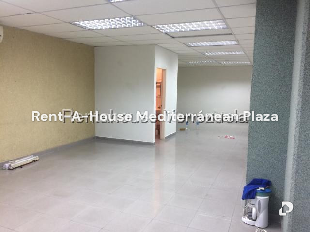 Local comercial en Zona Industrial, Valencia – 9