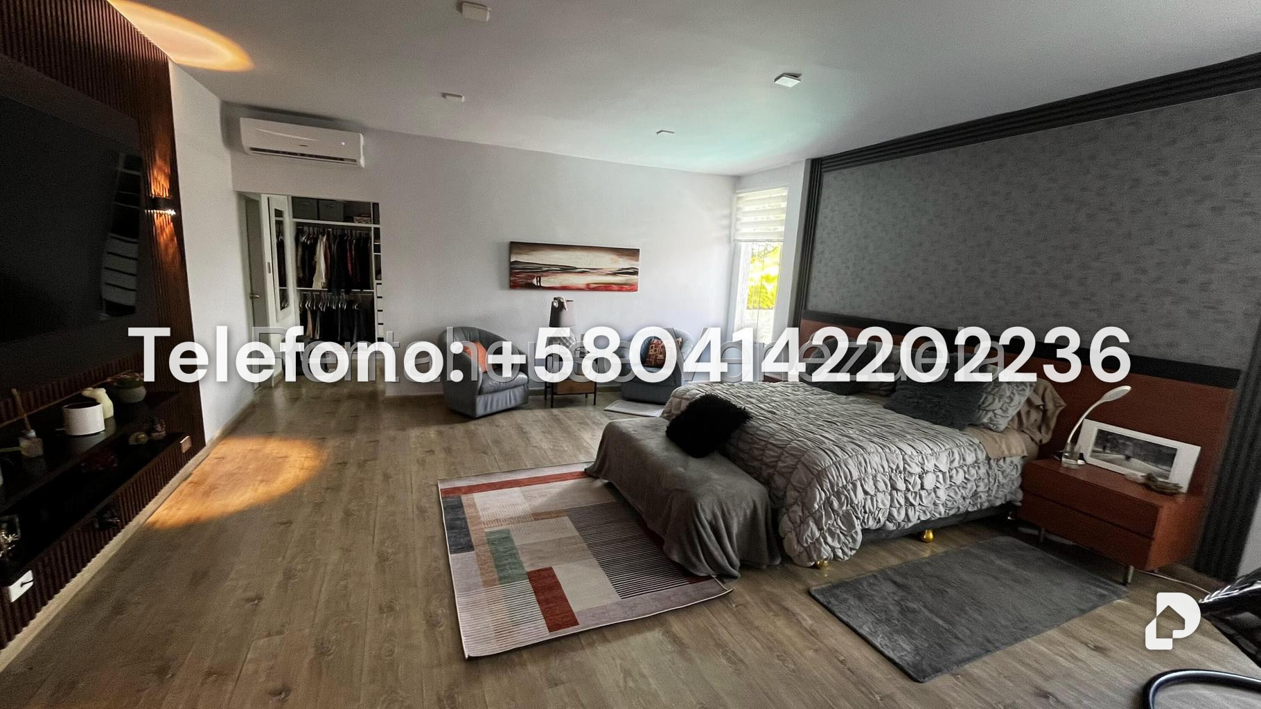Casa en Altamira, Caracas – 77