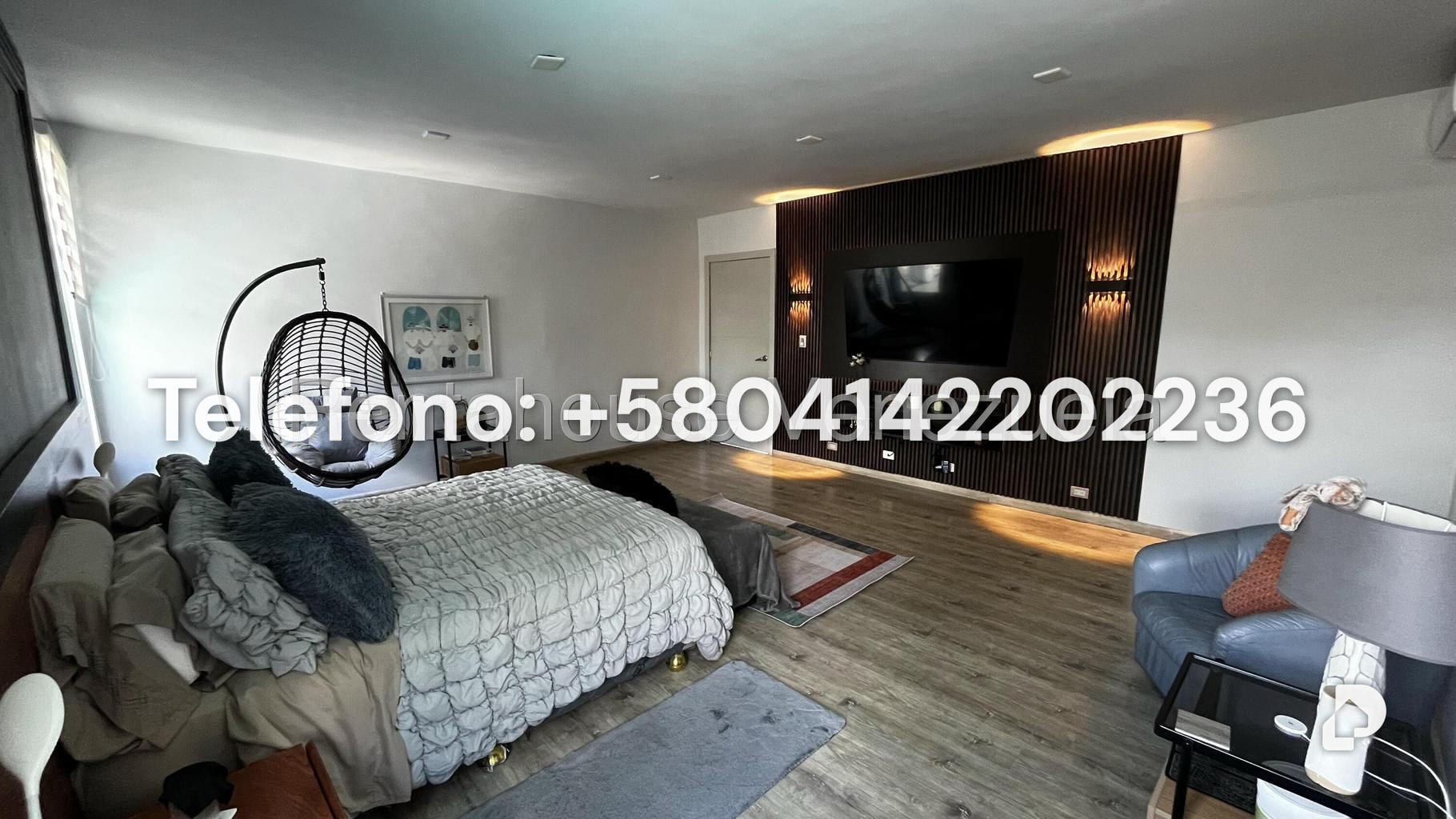 Casa en Altamira, Caracas – 76