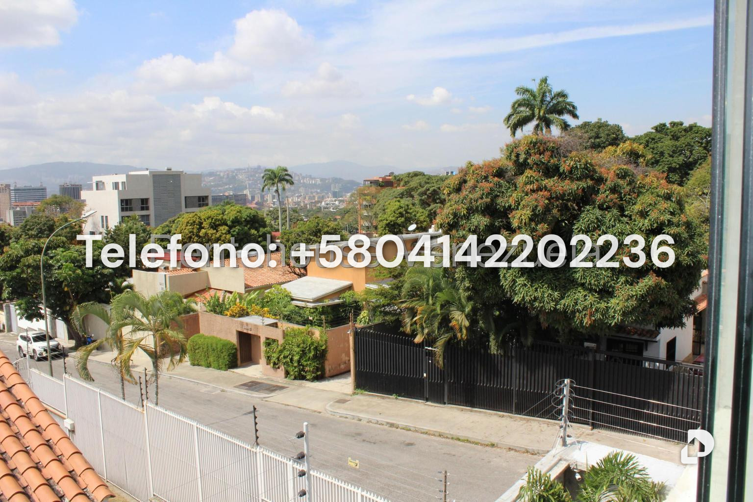 Casa en Altamira, Caracas – 95