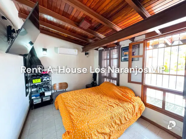 Casa en Alto Prado, Caracas – 13