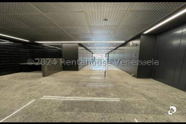 Oficina en Las Mercedes, Caracas – 8