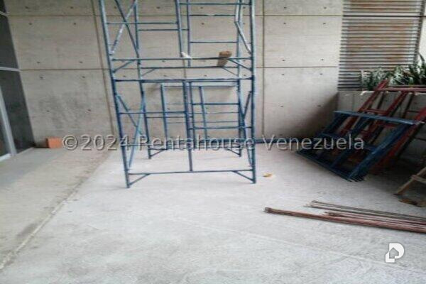 Oficina en Las Mercedes, Caracas – 11
